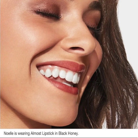 CLINIQUE Almost Lipstick Black Honey Lipstick - Picture 13 of 16